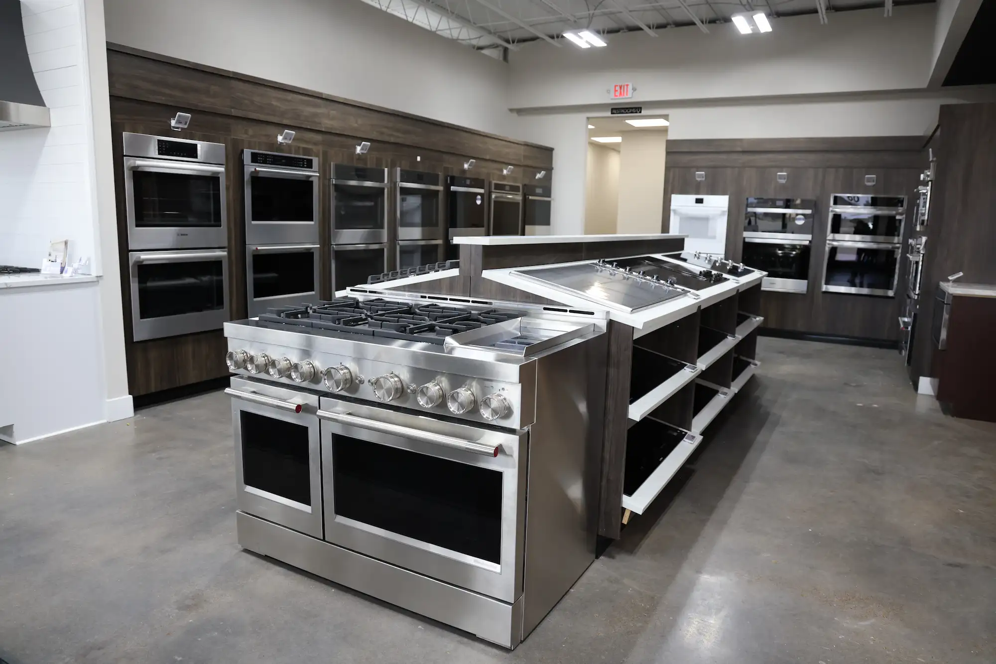 Slyman Bros - Retail South County